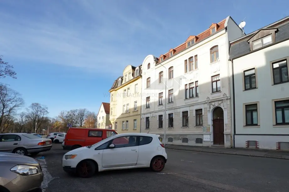 Geräumige 4-Raum-Altbau-Wohnung am Schwanenteich